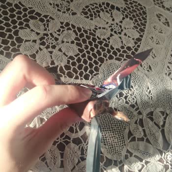 Eti Gıda Çikolatanın İçinden Poşet Parçası Çıktı