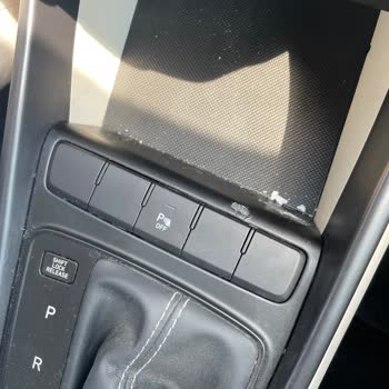 Erk Plaza Hyundai Aracıma Hasar Verdi