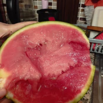 BİM Ürün Kalitesizliği Sorunu Ve İletişimsizliği