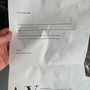 Divarese Küflenmiş Ve Erimiş Terlik Yolladılar