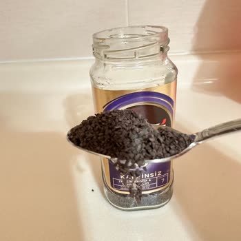 Nescafe Gold Kafeinsiz Serisinin Ağ Tutmuş Olması Hakkında