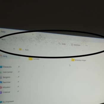 Havit Pj207 Projeksiyon Ekranının Üzerinde Beyaz Lekeler Oluştu