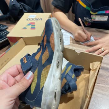 Vicco Ayakkabı 1 Haftada Yırtıldı