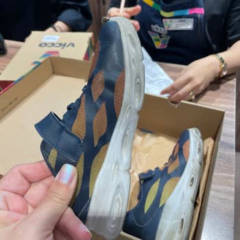 Vicco Ayakkabı 1 Haftada Yırtıldı