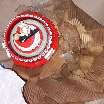 MNG Kargo Kırılır Etiketi Vurmama Rağmen Ürünüm Kırık Teslim Edildi