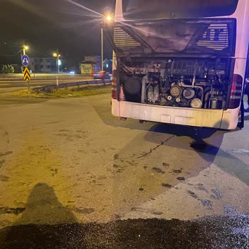 Efe Tur Arızalı Araçla Yola Devam Etmek