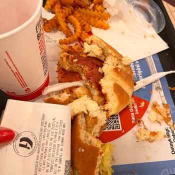 Terracity AVM Hamburger Ekmeği Bayat