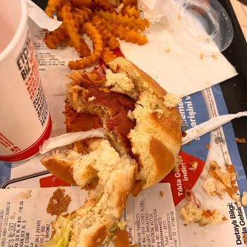 Terracity AVM Hamburger Ekmeği Bayat