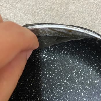 Korkmaz Mutfak Eşyaları Tavada Kanserojen Bir Poşet Çıktı