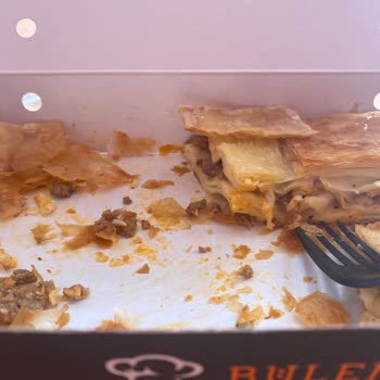 Bülent Börekçilik Böreklerden Kıl Çıkması