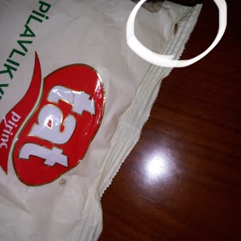 Tat Gıda Ürünün İçinden Kurt Çıktı