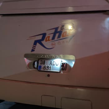 Süha Turizm Otobüs Dökülüyordu Ve Bizi Almadan Geçti