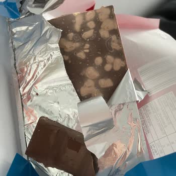 Şok Marketler Karmen Çikolata Bozuk