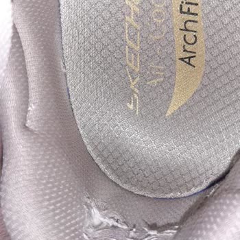 Skechers İçten Topuk Kısım Açılması Yırtılması Mağduriyeti