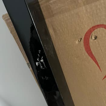 Kardeşler AVM (Keçiören)'den Aldığımız Mobilyalar Kırık Defolu Eski ve Teşhir Ürünü Yollandı