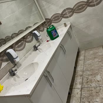 Kocaeli Üniversitesi Hastanesi Kocaeli Üniversitesinin Temizlik Eksikliği