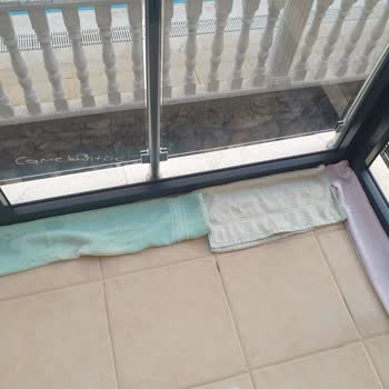 Camekan Cam Balkon (Fethiye)&nbsp;Balkonu Camekanla Kapattık, İlk Yağmurda Su Aldı Paramızla Rezil Olduk