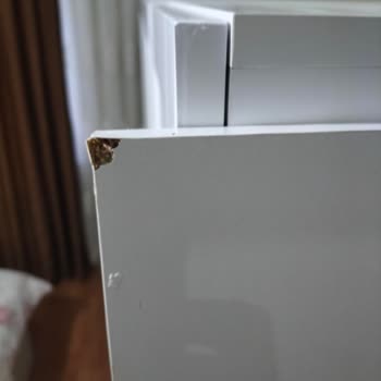 Vivense Hasarlı Yatak Odası