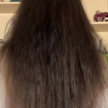 Barış Dönmez Kuaför Yanan Kopan Saçlar