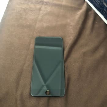iPhone Ekranı 7 Ayda Bozuldu, Çok Kalitesiz
