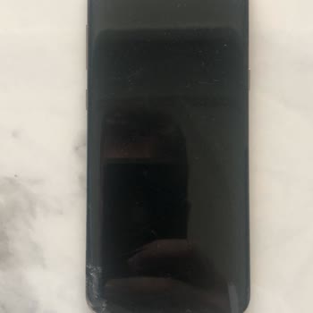 iPhone Ekranı 7 Ayda Bozuldu, Çok Kalitesiz