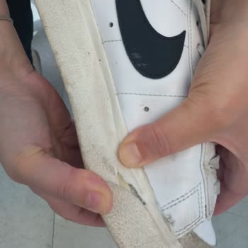 Nike Sneaks Up İnsanlarla Dalga Geçme Gerçekçi Ol!