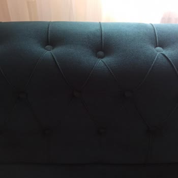 Merkez Depo Avm (Ankara) Ayakları Kırılan Koltuk Yapmışlar