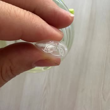 Mini Miracles Hut Comotomo Biberon Emzik Başlığı (6+) Paramparça Oldu