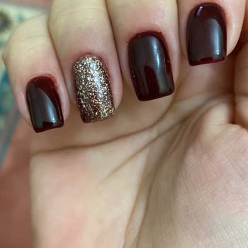 Seçkin Kuaför (İstanbul) Kötü Bir Manikür Pedikür Yapıldı