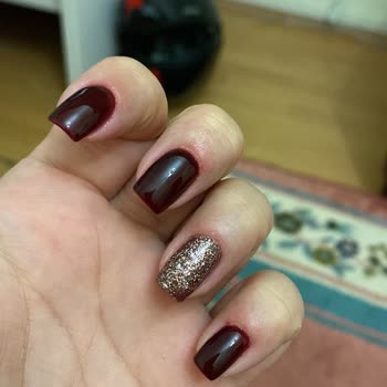 Seçkin Kuaför (İstanbul) Kötü Bir Manikür Pedikür Yapıldı