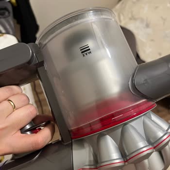 Dyson V8 Hazne De Buğulanma