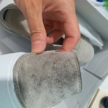 Luvishoes Süet Ayakkabıda Renk Atması