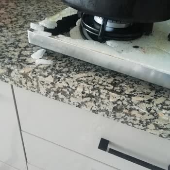 Koçtaş Set Üstü Ocak Camı Patladı