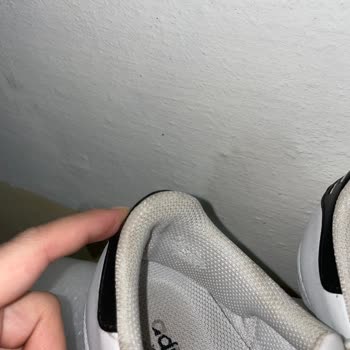 adidas Ayakkabımın İncelenmesinin Olumsuz Olması
