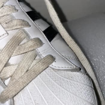 adidas Ayakkabımın İncelenmesinin Olumsuz Olması