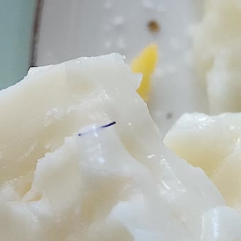 Tahsildaroğlu Ezine Peynirden Kıl Çıktı