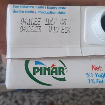 Pınar Et ve Süt Süt İçerisinde Parçalar Çıkması