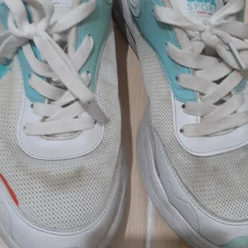 FLO Ayakkabı FLO Mağazasının Ayakkabı Sorunu