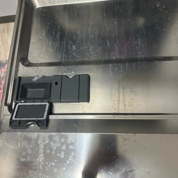 Electrolux Yıkama Sonrası Makine Kapağı Ve Bulaşıklar Kirli Çıkıyor