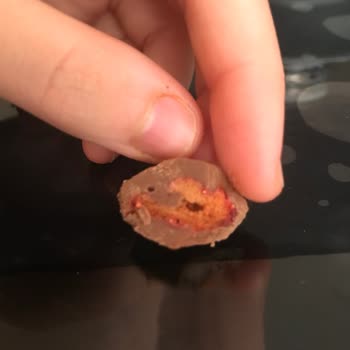 Patiswiss Sütlü Draje İçi Bozuk.