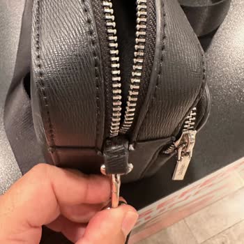 Boyner Calvin Klein Bayan Çantası Yıpranma Ve Yırtılma