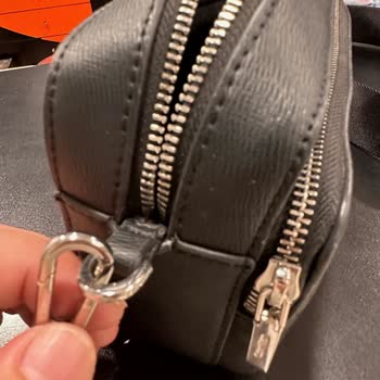 Boyner Calvin Klein Bayan Çantası Yıpranma Ve Yırtılma
