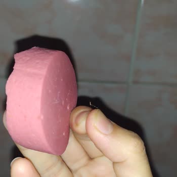 Lezita Salamın İçinden Tavuk Kılları Çıktı