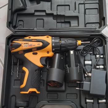 Dewalt El Aletleri Olan Şarjlı Matkap