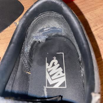 Ayakkabı Dünyası Kalitesiz Vans Ürünü