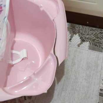 ebebek Kırık Parçalanmış Bebek Küveti Takımı