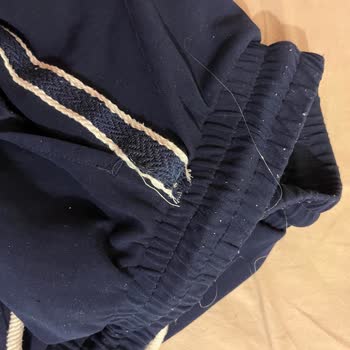 Oysho Eşofman Altı Söküldü