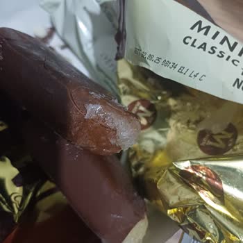 Magnum Dondurmadan Çıkan Jöle Gibi Cisimler