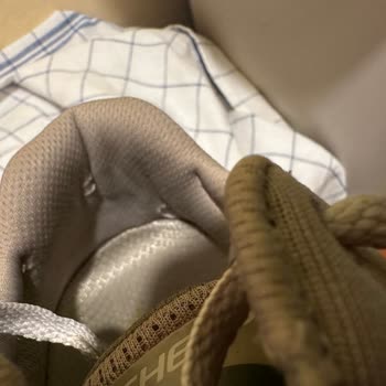 SuperStep's Skechers Shoe Falls Apart in Just 2 Months