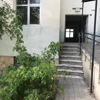 Milli Eğitim Bakanlığı (MEB) Erzurum Toplu Konut İlkokulu! Okul Temizlik Ve Hijyeni